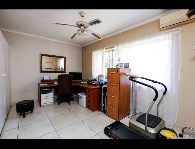 3 BEDROOM HOUSE FOR SALE IN PARK HILL